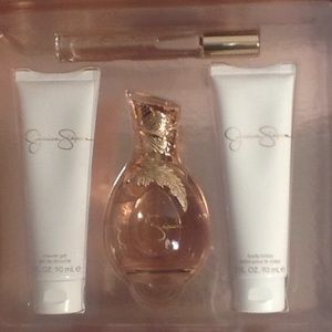 Jessica Simpson Signature Boxed Gift Set, NWT